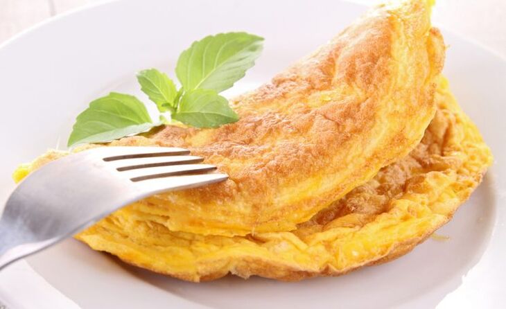 Omlet z kurczaka – dietetyczne danie dozwolone przy dnie moczanowej